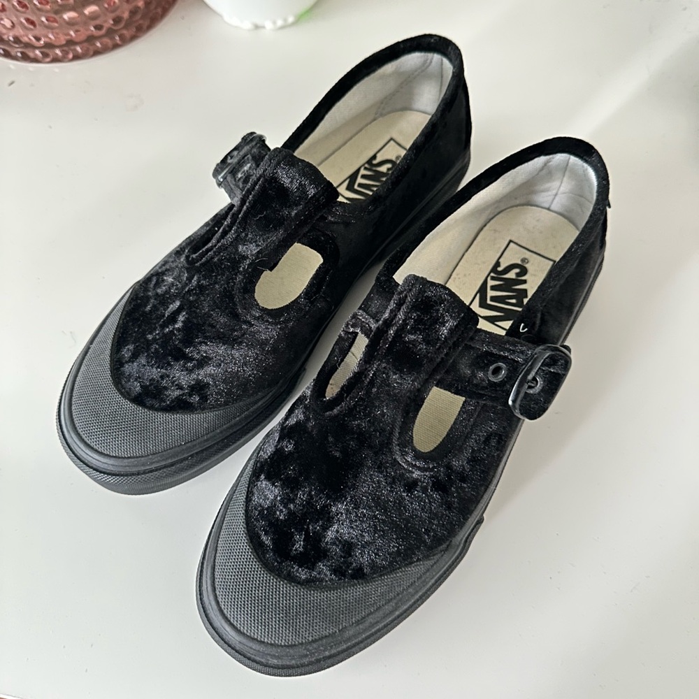 Vans Style 93 Mary Janes Crushed Black Velvet